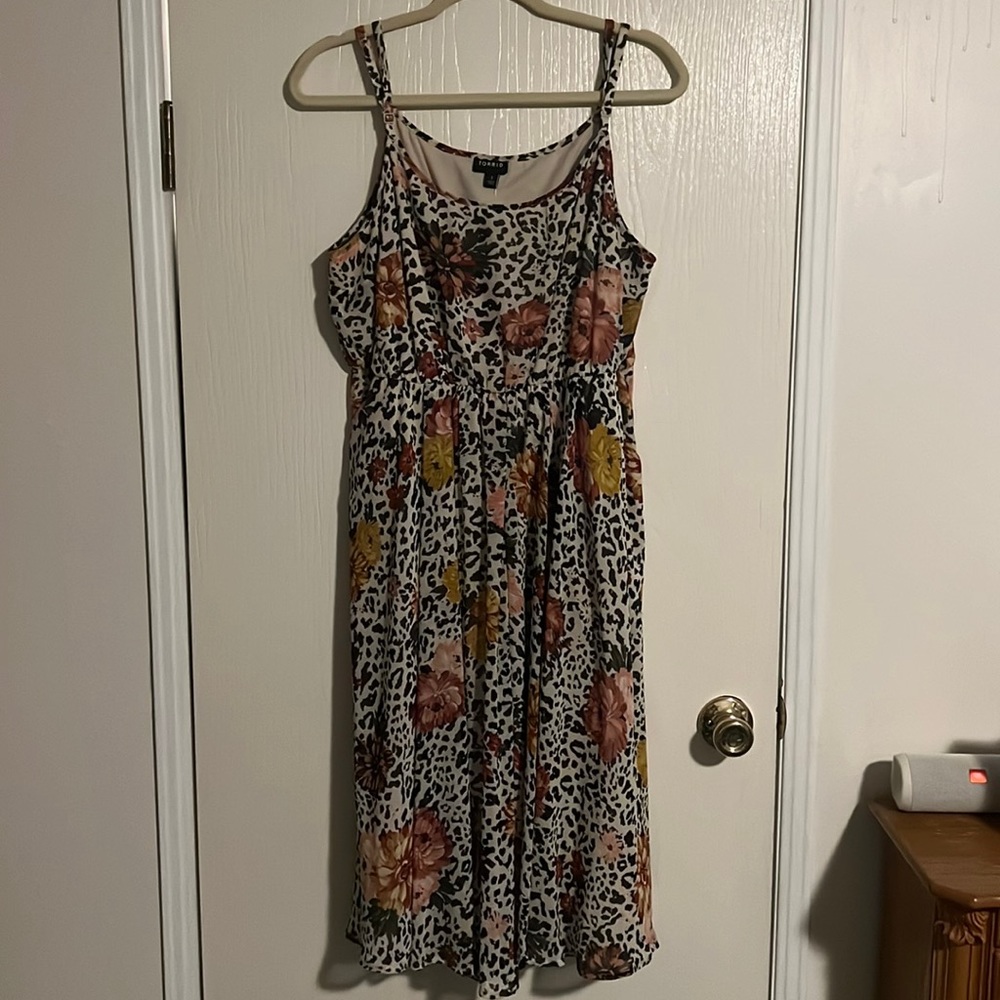 TORRID New w/tags sleeveless dress 🤎❤️